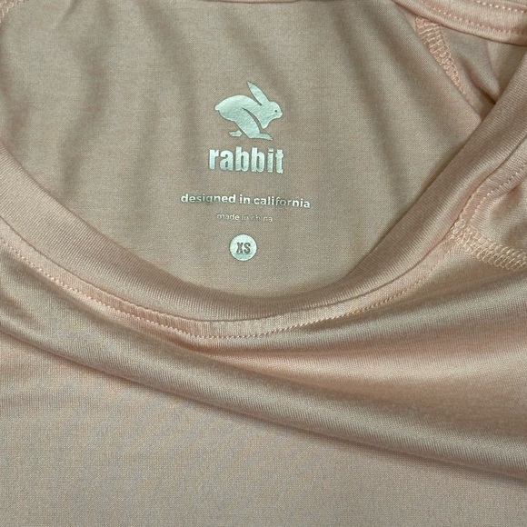 💫Rabbit EZ Tee Short Sleeve, XS, Color: Dusty Pink Worn ONCE! Pristine condition - Picture 4 of 12